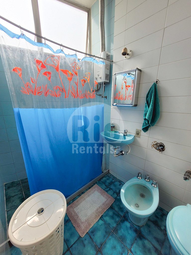 G221 Confortável apartamento en Copacabana!