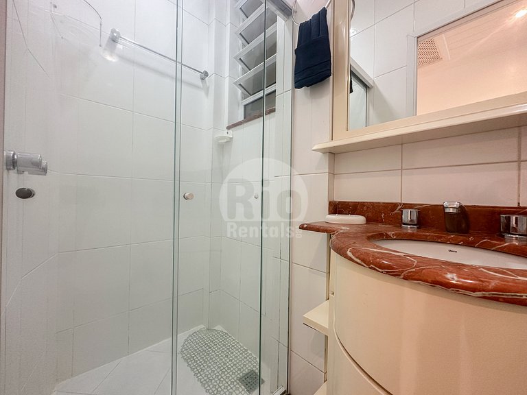 R08 Charming Vista Mar 1 quarto