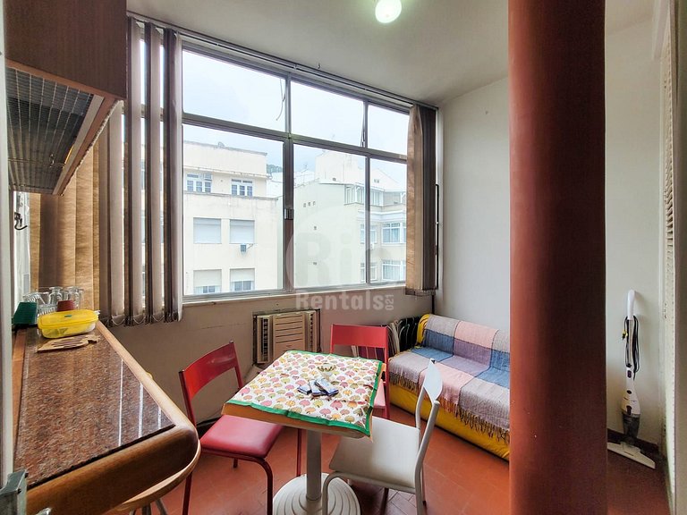 G221 Confortável apartamento en Copacabana!