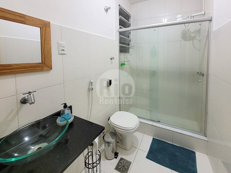 Apé de 1 quarto no coraçao de Copacabana