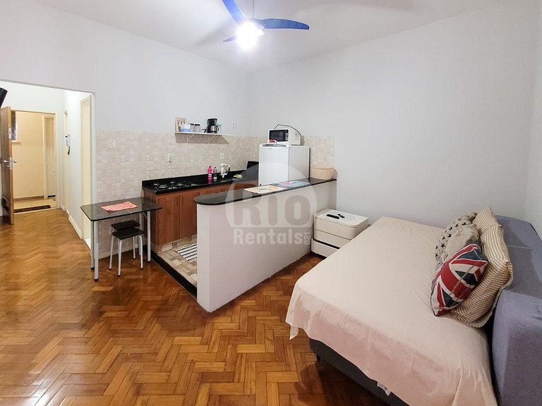 Apé de 1 quarto no coraçao de Copacabana