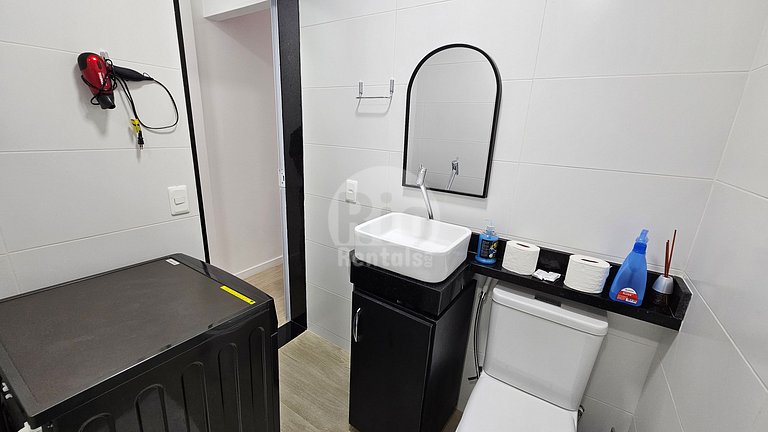 Apartamento con vista al mar a una cuadra de la playa
