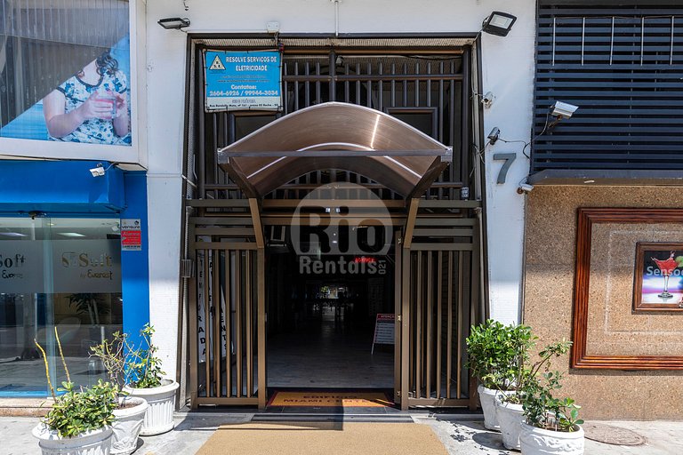 Apartamento con vista al mar a una cuadra de la playa