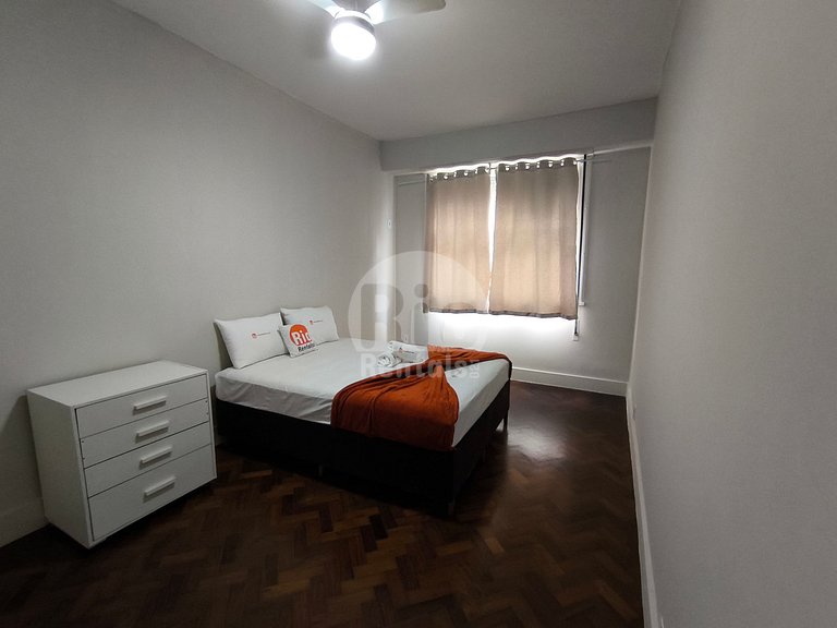 Espaçoso apto de 3 quartos em Copacabana