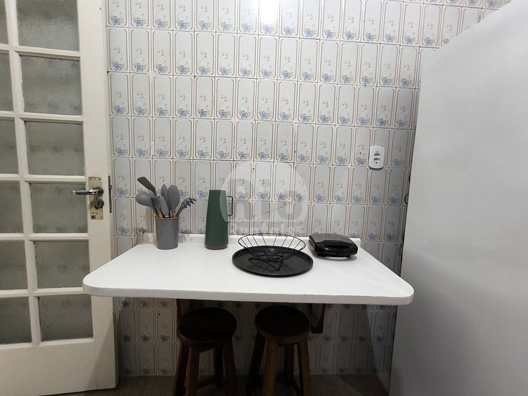 Espaçoso apto de 3 quartos em Copacabana