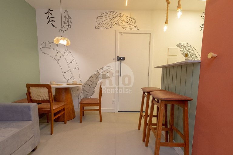 Modern Studio One Block from Copacabana