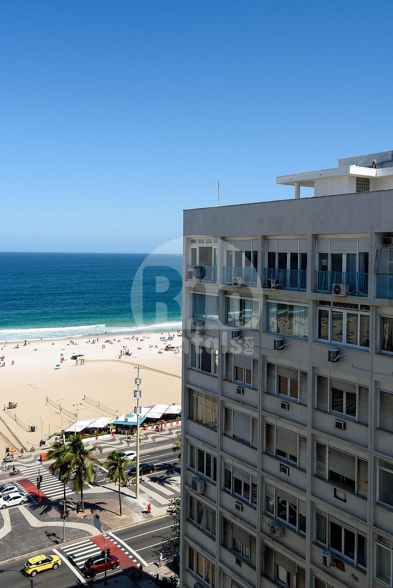 Piso reformado con preciosas vistas a la playa de Copacabana