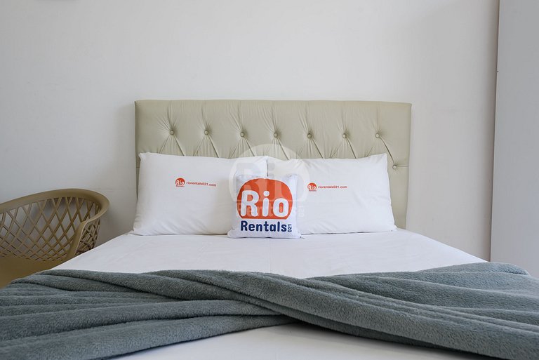 Renovated flat with beautiful views of Copacabana Beach - C0