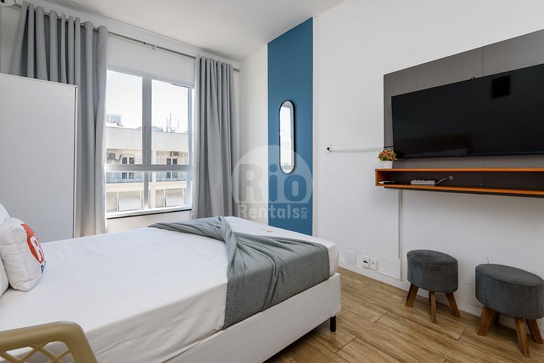 Renovated flat with beautiful views of Copacabana Beach - C0