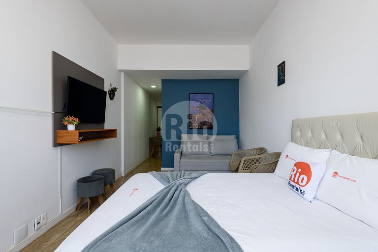 Renovated flat with beautiful views of Copacabana Beach - C0