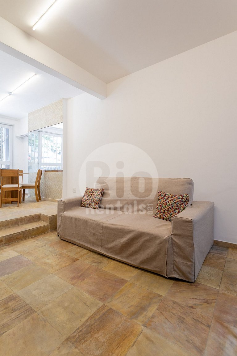 Apartamento de 2 quartos no Leme