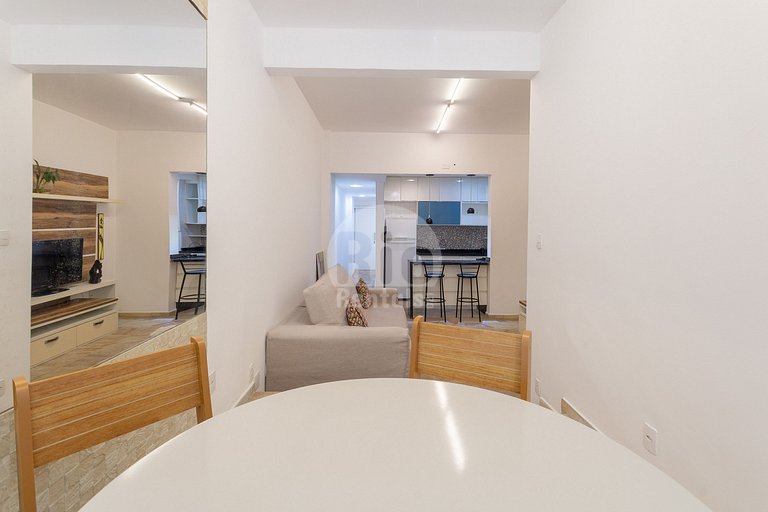 Apartamento de 2 quartos no Leme