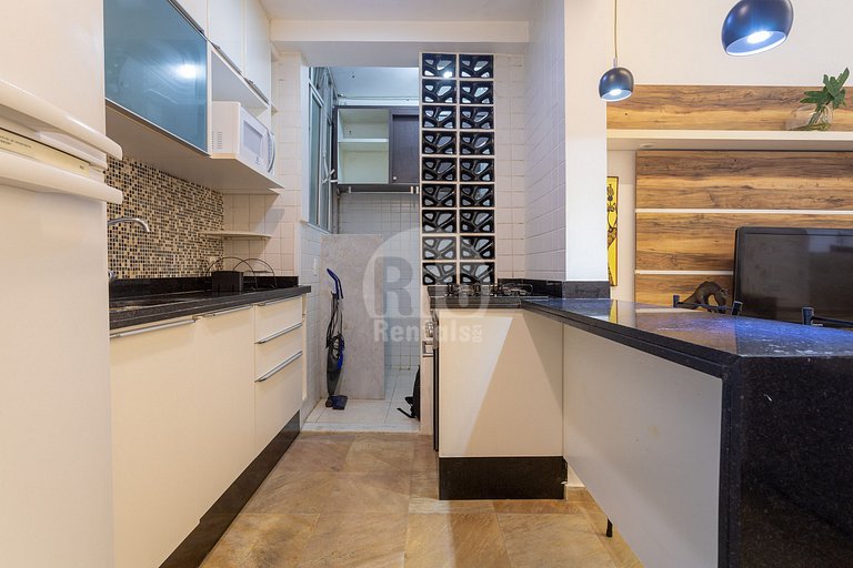 2-bedroom apartment in Leme