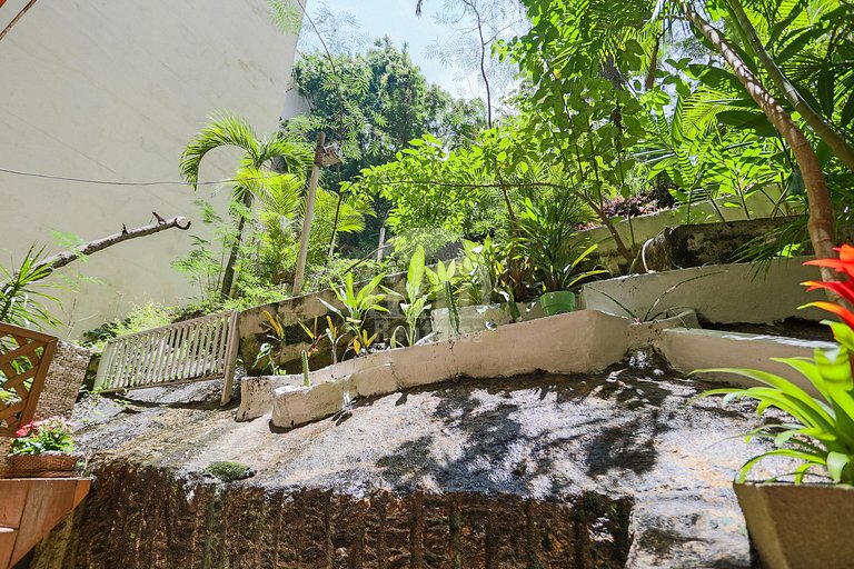 2-bedroom apartment in Leme