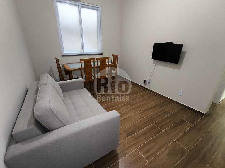Quiet 1-Bedroom Apartment on Bolívar Street | Copacabana | C