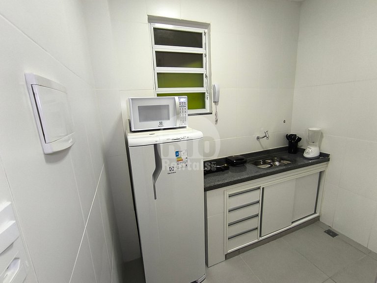 Quiet 1-Bedroom Apartment on Bolívar Street | Copacabana | C