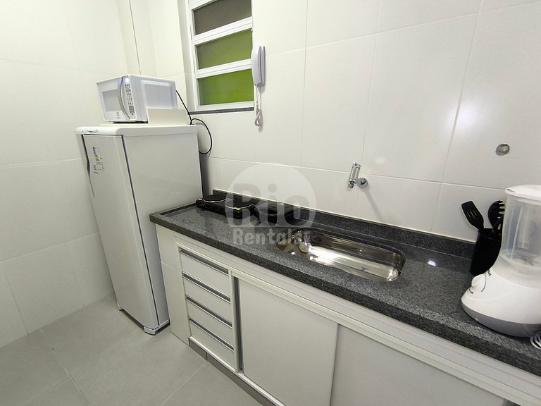 Quiet 1-Bedroom Apartment on Bolívar Street | Copacabana | C
