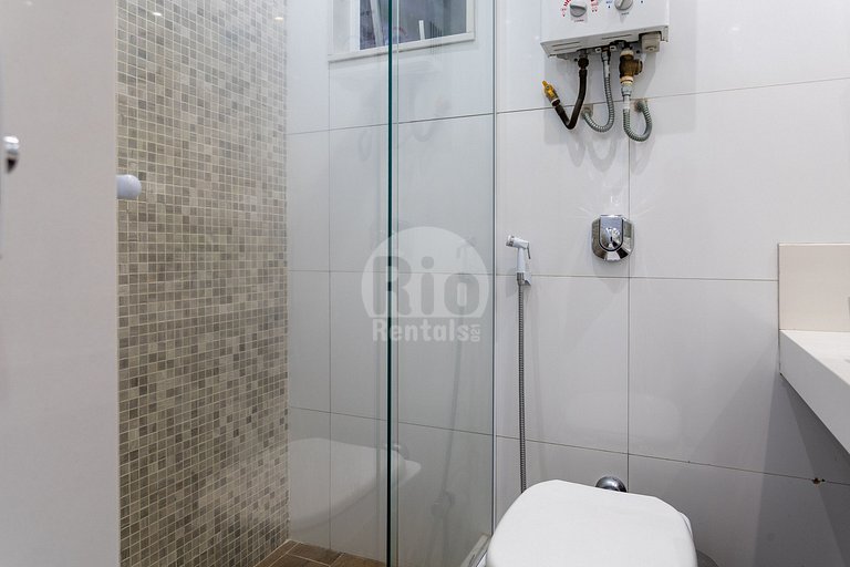 Apartment for up to 4 people with sea view.