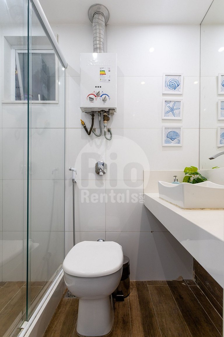 Apartamento para até 4 pessoas com vista mar.