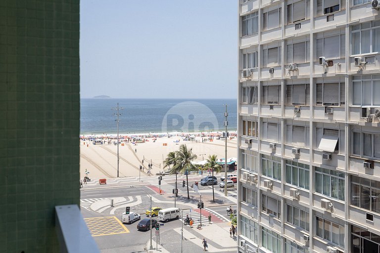 Apartment for up to 4 people with sea view.