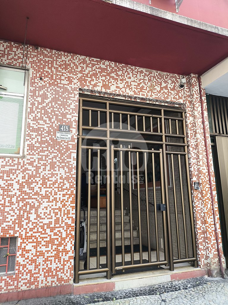 Apartamento estudio con cama queen en Barata Ribeiro - C058