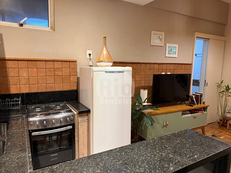 Aconchegante sala e quarto em Copacabana