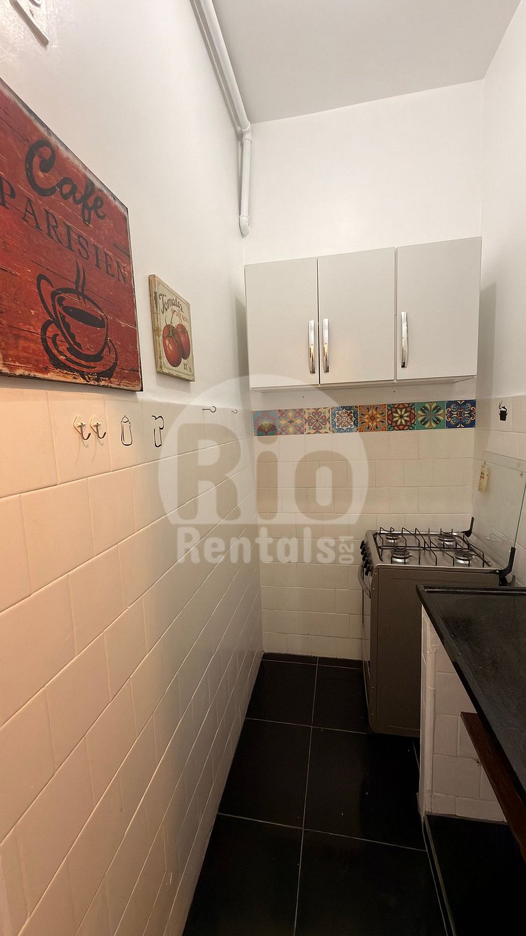 Studio com vista para praia de Copacabana - C002