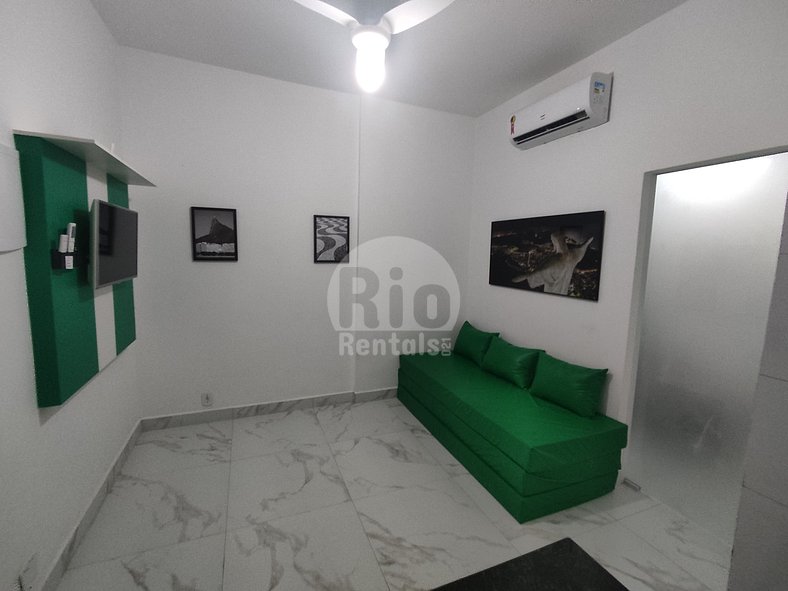 Rio Rentals 021- C003 - Lindo Apart hotel en Ipanema con pis