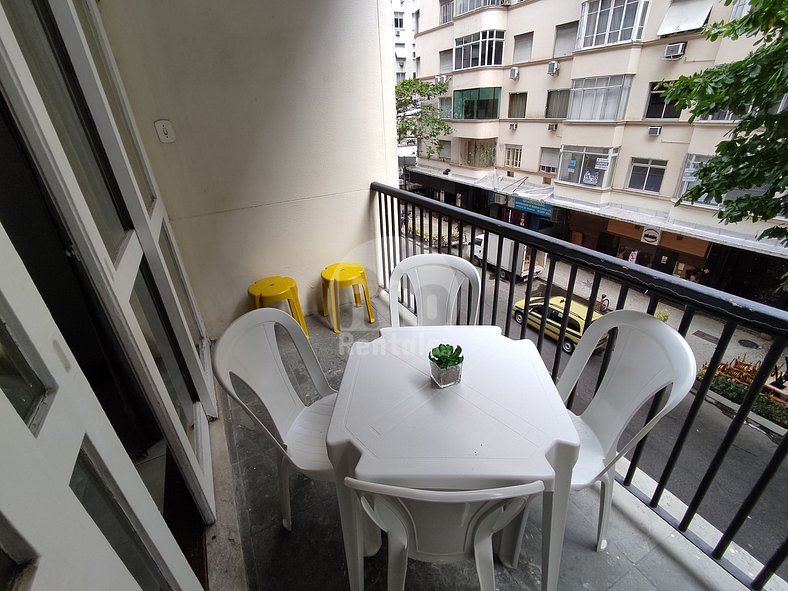Rio Rentals 021 - C012 Lindo apartamento com sacada e vista